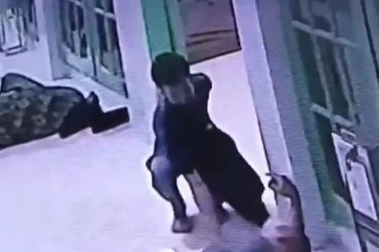 Pencurian di Mushola RSUD Jombang: Dompet Keluarga Pasien Raib