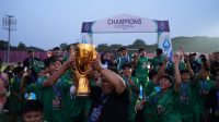 PIALA SOERATIN FOTO DM